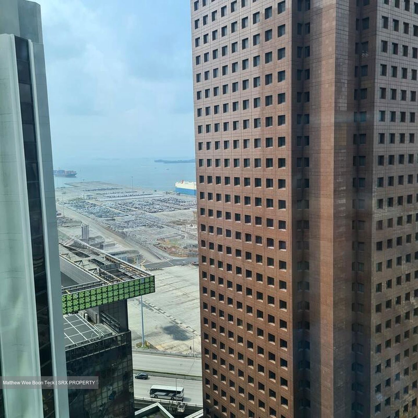 Hub Synergy Point (D2), Office #498378941